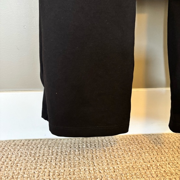 Quince Women’s Ultra-Stretch Ponte Bootcut Pant - size S - Picture 3 of 8